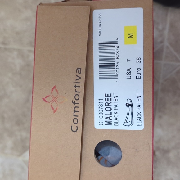 Shoes - Picture 3 of 5